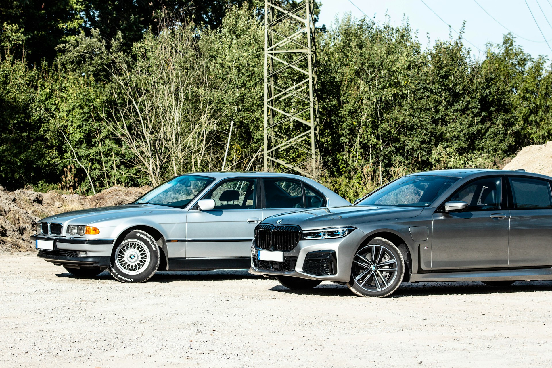 The Evolution of Luxury Cars: From Classic to Modern